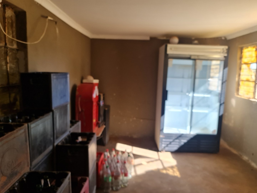 Commercial Property for Sale in Schylock A H North West